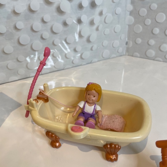 Fisher Price 💕Loving Family Fridge ❄️ & Bath tub 🛀bundle - Picture 6 of 10